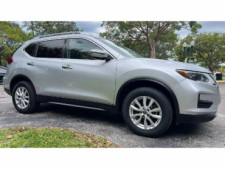 2019 Nissan Rogue SV Crossover - Image 1
